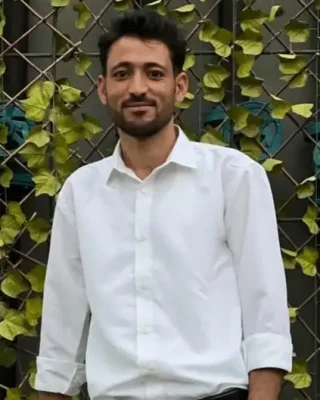 Sir Wajahat Hussain